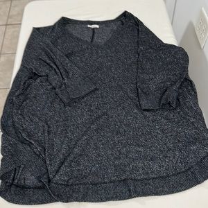 Women’s sweater size 2 half sleeves